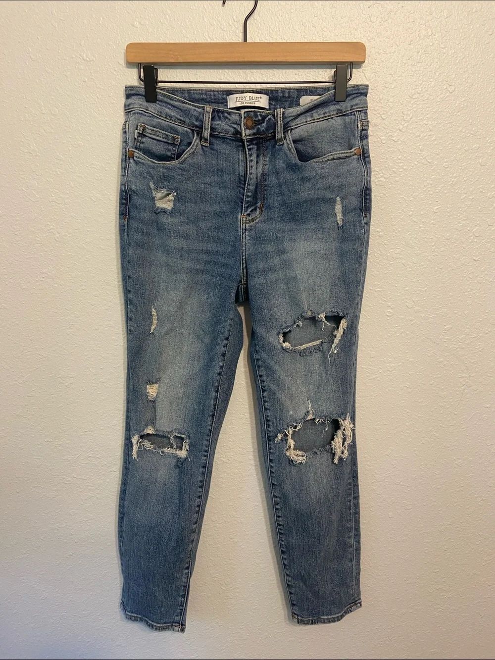 Judy Blue Medium Wash Slim Fit Distressed Jeans Size 7/28